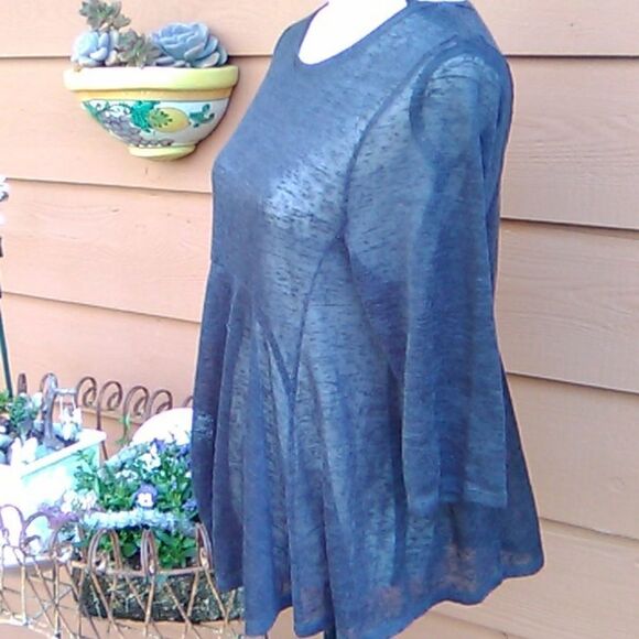 H&M Top - Picture 3 of 8